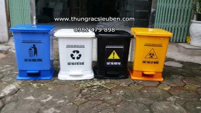 thung-rac-y-te-30l-1534737742