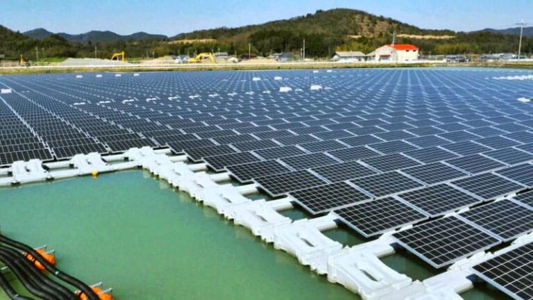 Tấm pin năng lượng mặt trời 30W: Nguyên lý hoạt động và cách lựa chọn